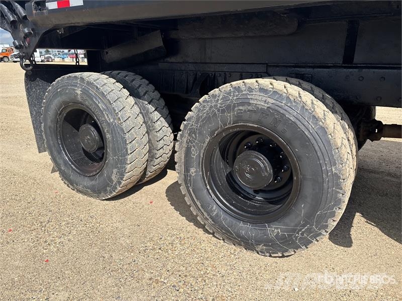 Kenworth C500 Plošinové nákladné automobily/nákladné automobily so sklápacími bočnicami