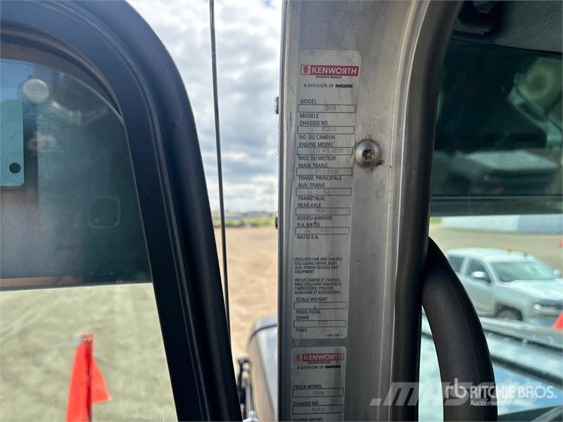Kenworth C500 Plošinové nákladné automobily/nákladné automobily so sklápacími bočnicami
