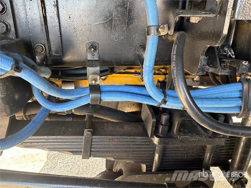 Kenworth C500 Plošinové nákladné automobily/nákladné automobily so sklápacími bočnicami
