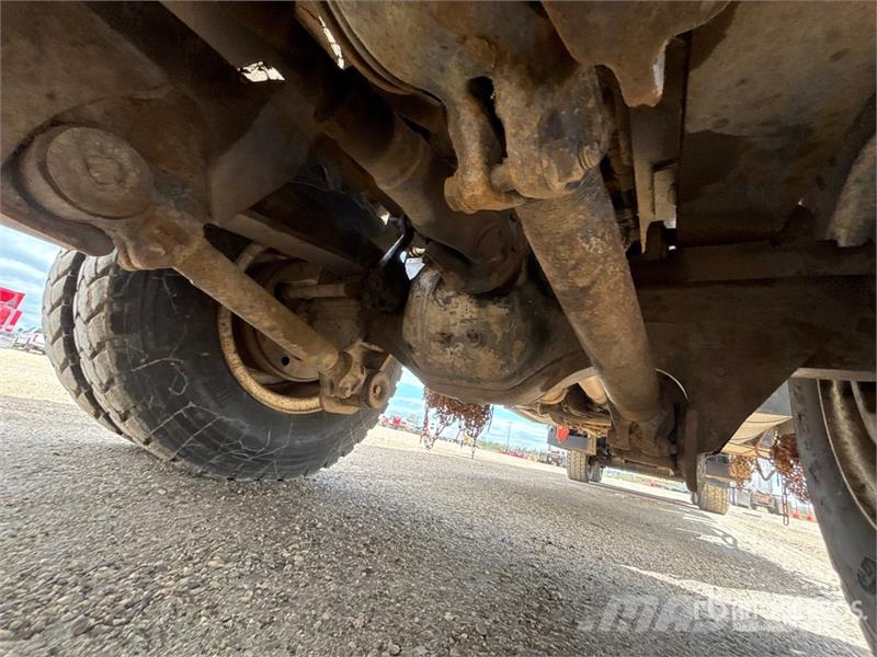 Kenworth C500 Plošinové nákladné automobily/nákladné automobily so sklápacími bočnicami