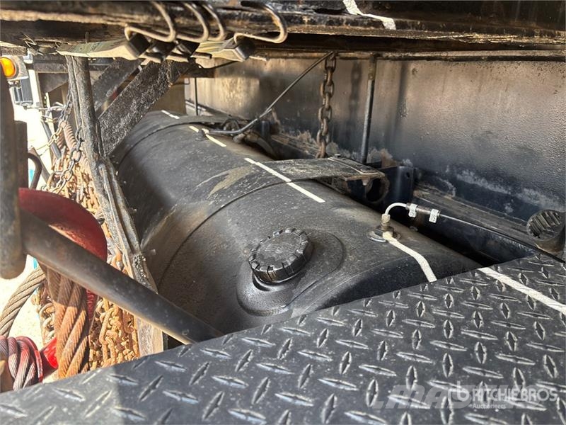 Kenworth C500 Plošinové nákladné automobily/nákladné automobily so sklápacími bočnicami