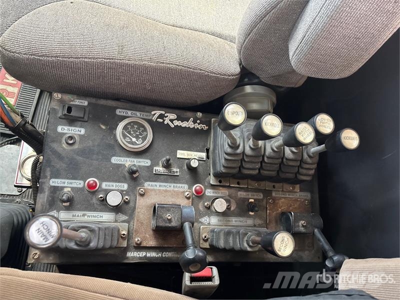 Kenworth C500 Plošinové nákladné automobily/nákladné automobily so sklápacími bočnicami