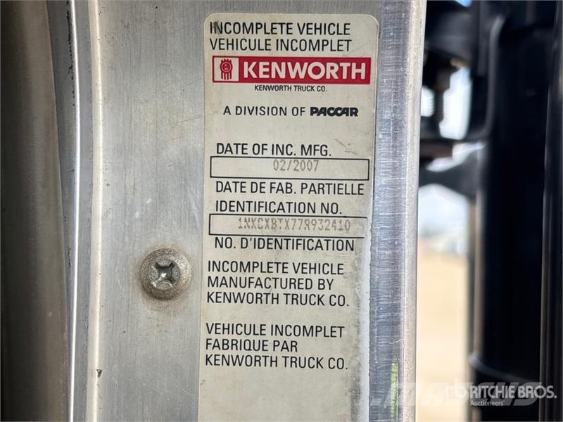 Kenworth C500 Plošinové nákladné automobily/nákladné automobily so sklápacími bočnicami