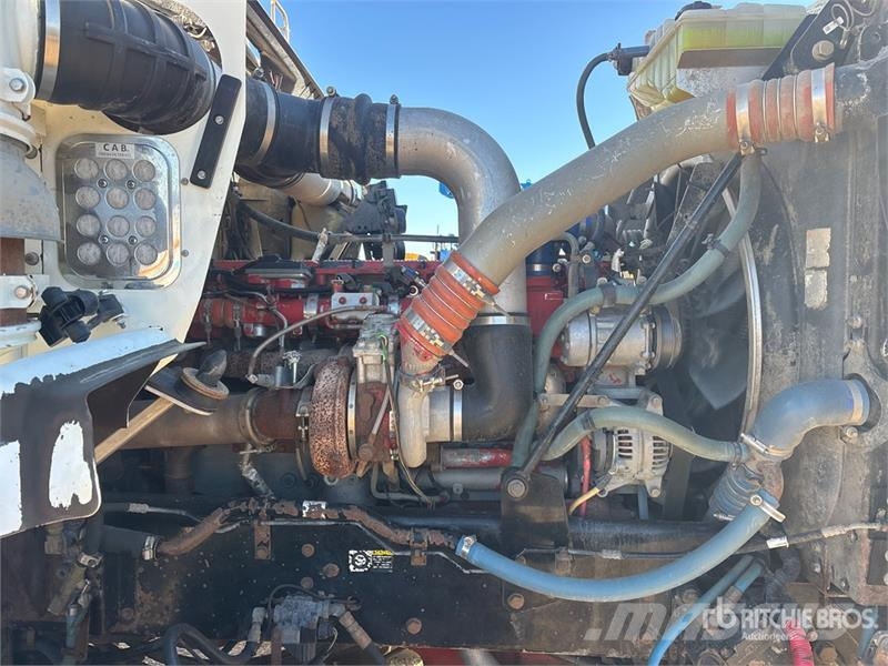 Kenworth C500 6x4 Fuel and Lube Truck Tankwagen