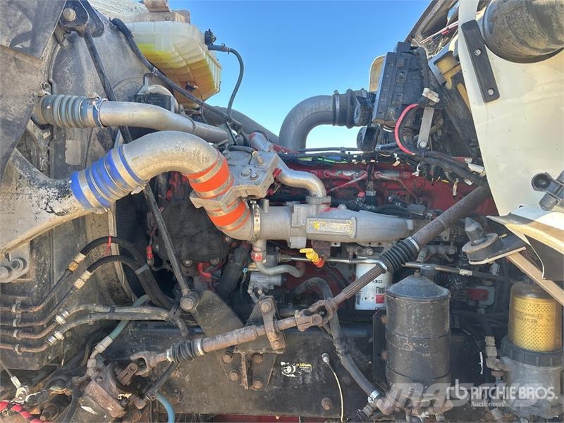 Kenworth C500 6x4 Fuel and Lube Truck Tankwagen