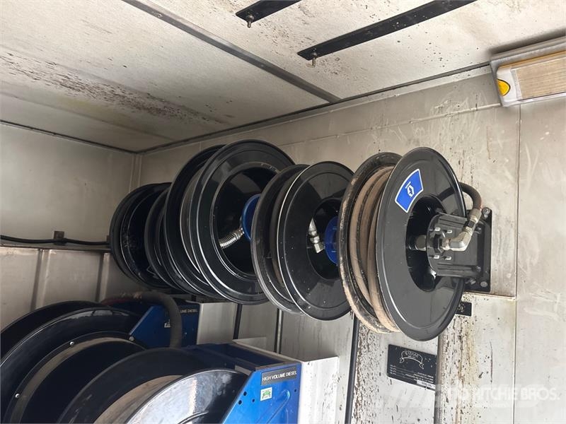 Kenworth C500 6x4 Fuel and Lube Truck Tankwagen