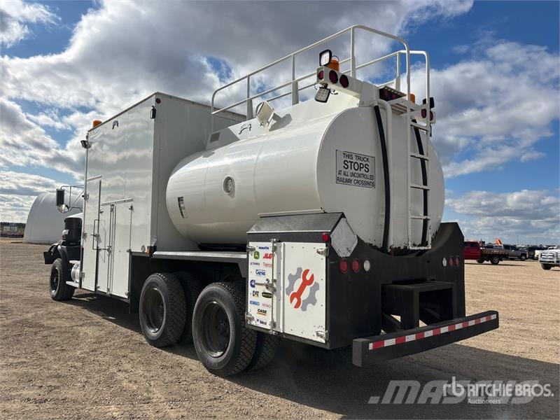 Kenworth C500 6x4 Fuel and Lube Truck Autocisterna