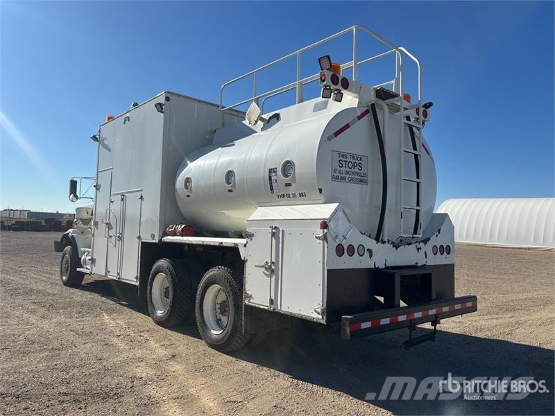 Kenworth C500 6x4 Fuel and Lube Truck Tankwagen