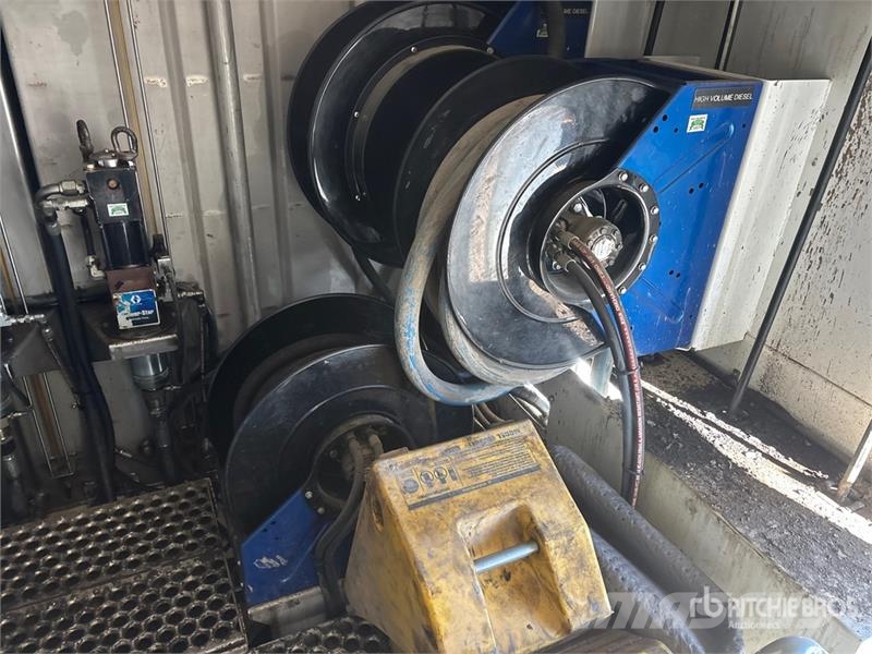 Kenworth C500 6x4 Fuel and Lube Truck Tankwagen