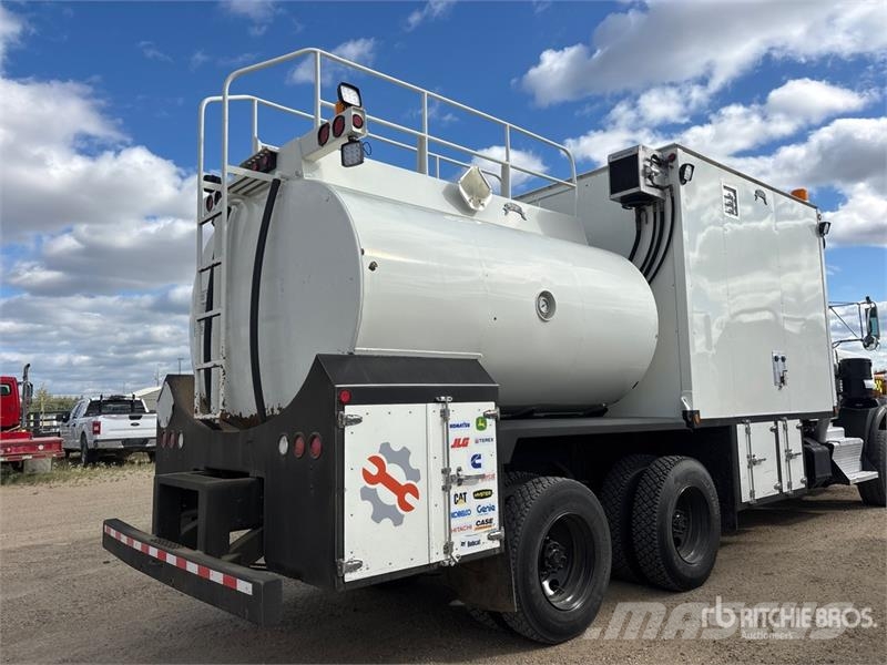 Kenworth C500 6x4 Fuel and Lube Truck Autocisterna