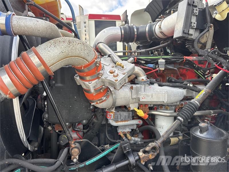 Kenworth C500 6x4 Fuel and Lube Truck Autocisterna