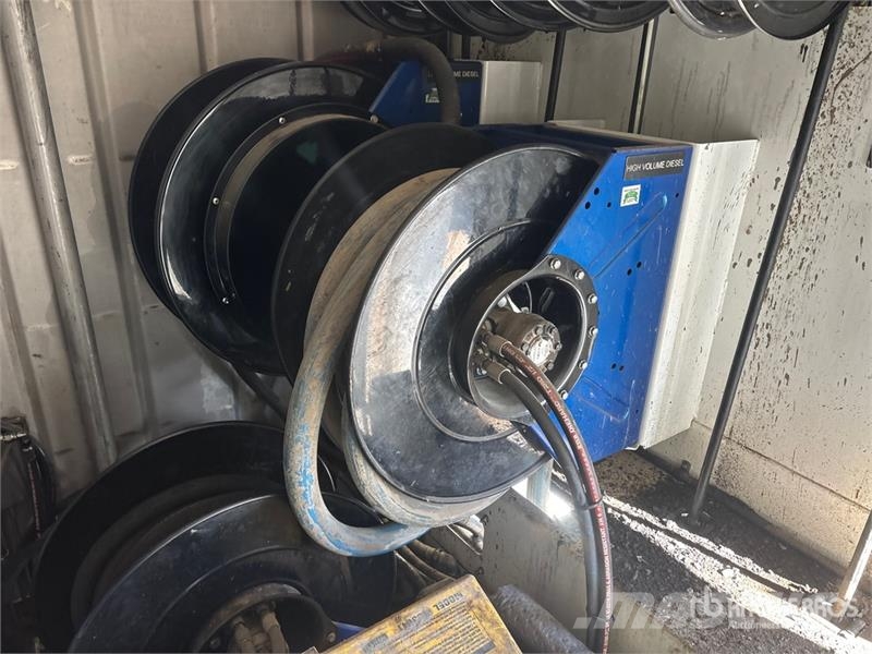 Kenworth C500 6x4 Fuel and Lube Truck Tankwagen