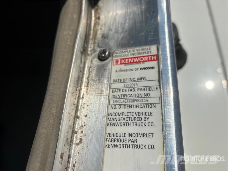 Kenworth C500 6x4 Fuel and Lube Truck Tankwagen