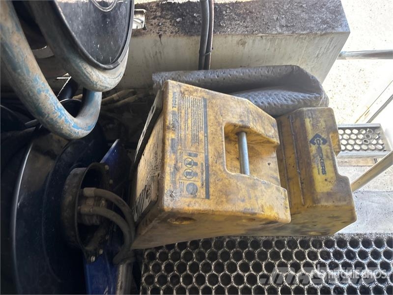 Kenworth C500 6x4 Fuel and Lube Truck Tankwagen