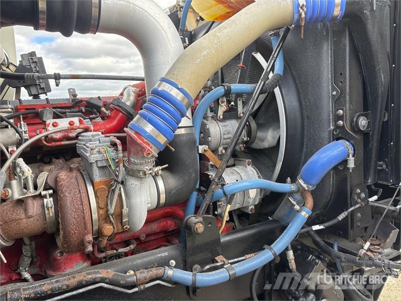 Kenworth C500 6x4 Fuel and Lube Truck Autocisterna