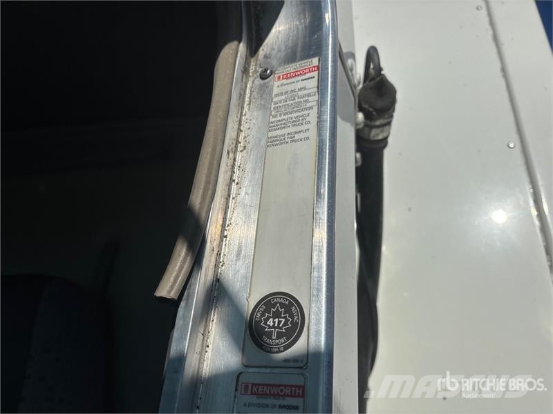 Kenworth C500 6x4 Fuel and Lube Truck Tankwagen