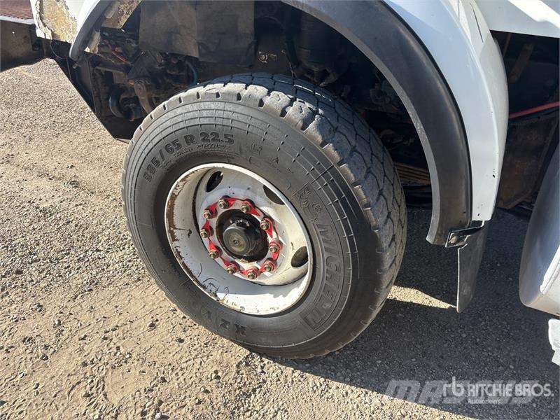 Kenworth C500 6x4 Fuel and Lube Truck Tankwagen