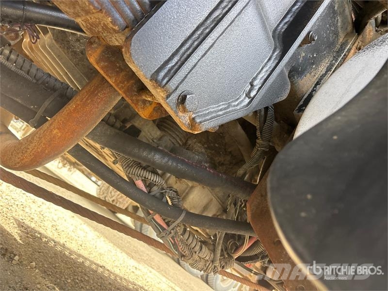 Kenworth C500 6x4 Fuel and Lube Truck Autocisterna