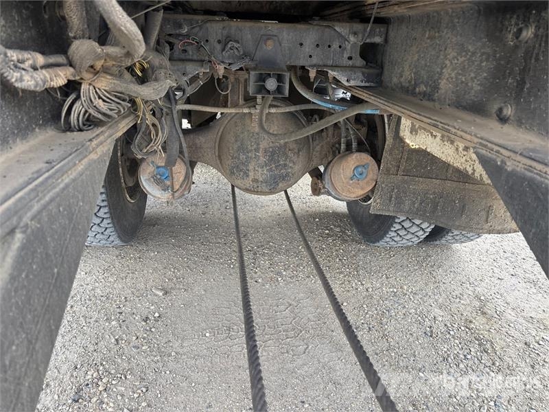 Kenworth C500 6x4 Fuel and Lube Truck Autocisterna