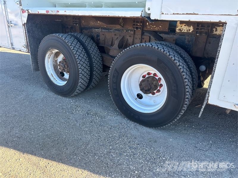 Kenworth C500 6x4 Fuel and Lube Truck Tankwagen