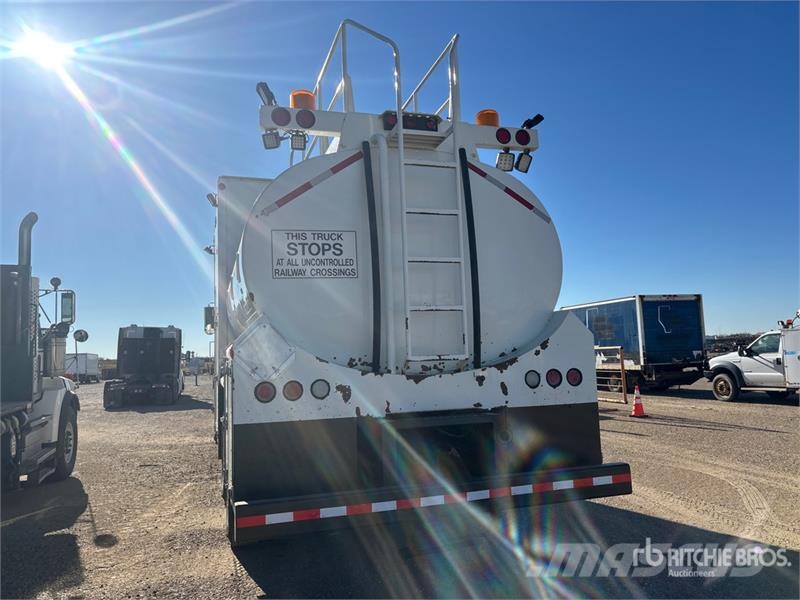 Kenworth C500 6x4 Fuel and Lube Truck Tankwagen