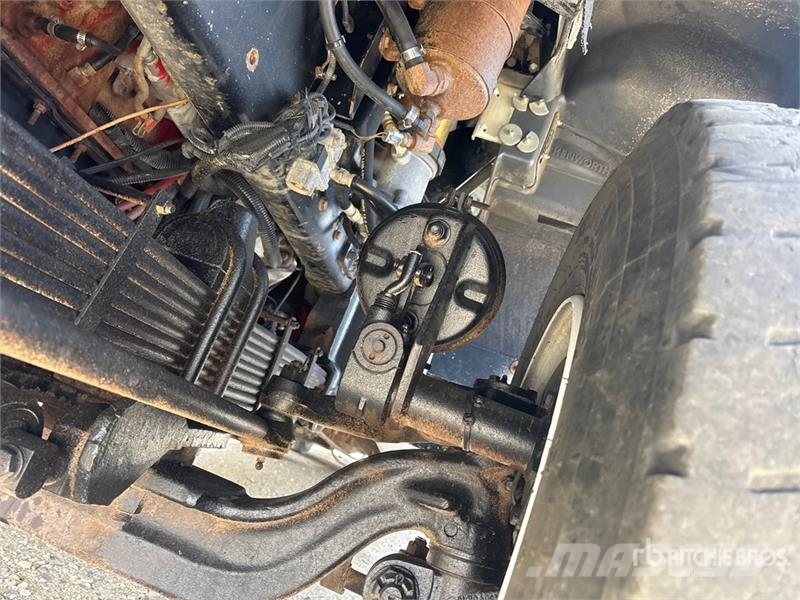 Kenworth C500 6x4 Lube Truck Autocisterna