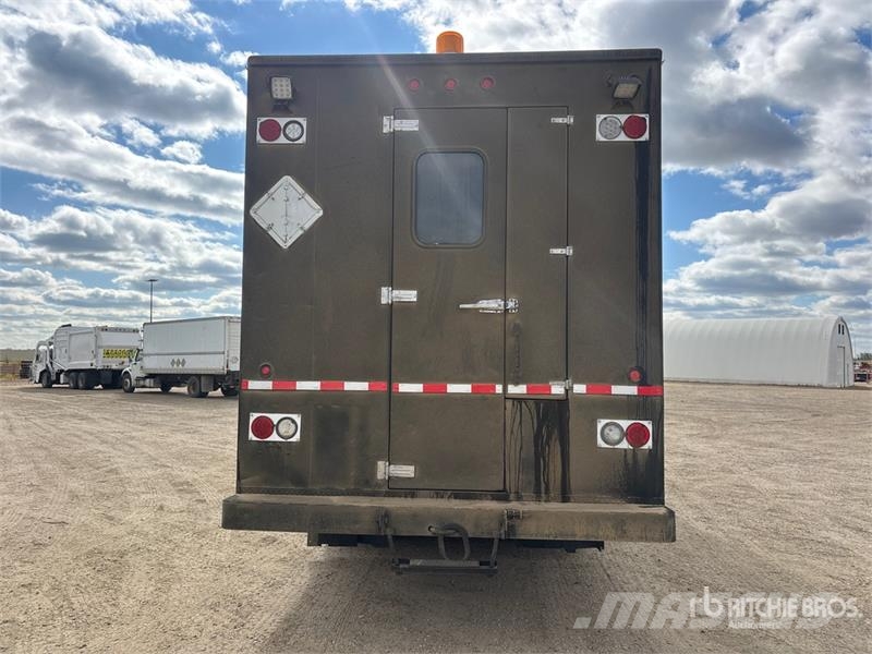 Kenworth C500 6x4 Lube Truck Autocisterna