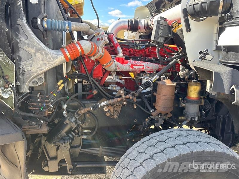 Kenworth C500 6x4 Lube Truck Autocisterna