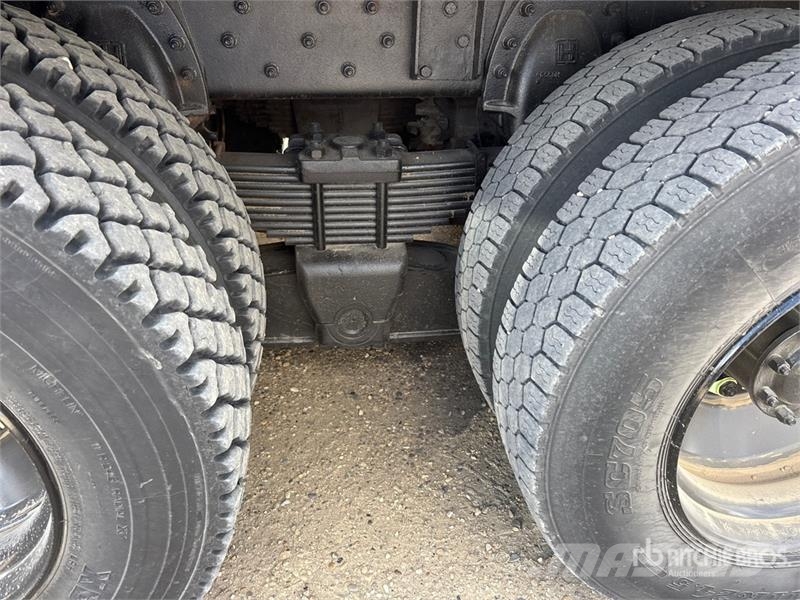 Kenworth C500 6x4 Lube Truck Autocisterna