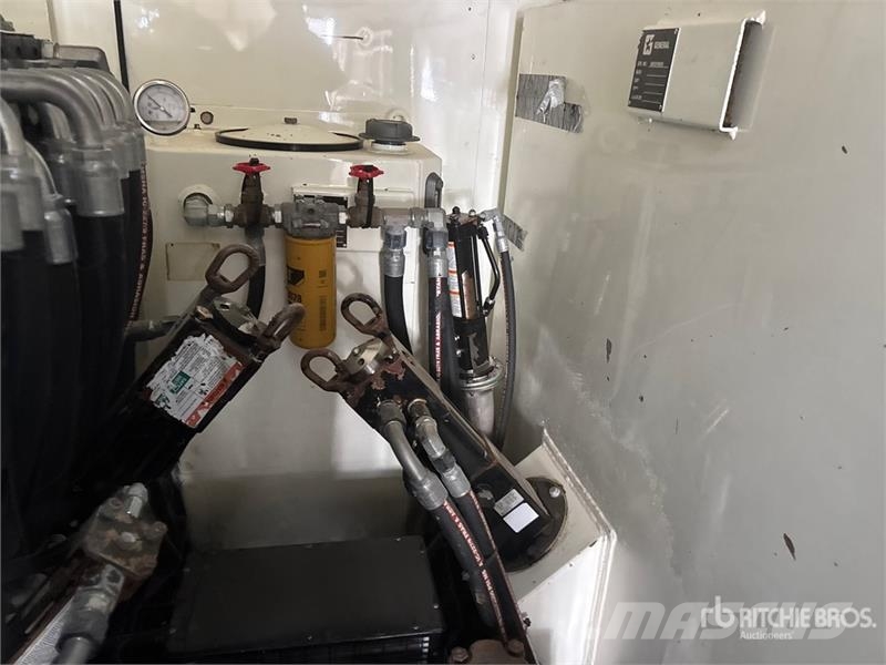 Kenworth C500 6x4 Lube Truck Autocisterna
