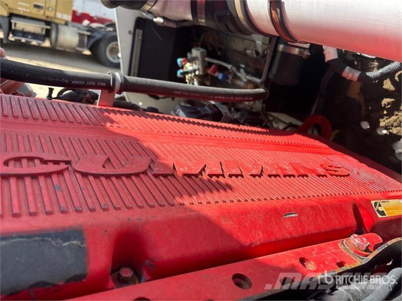 Kenworth C500 6x4 Lube Truck Autocisterna