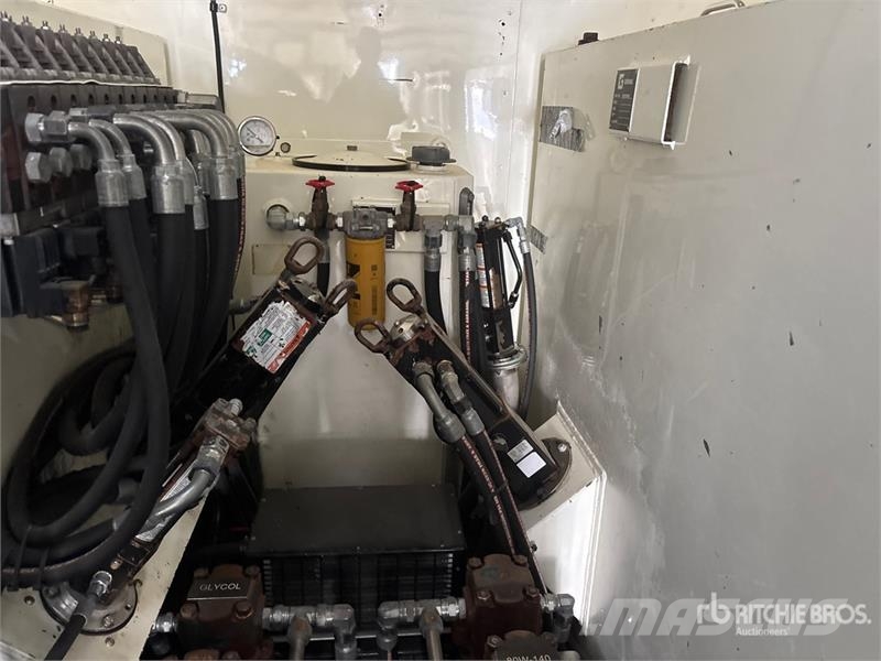 Kenworth C500 6x4 Lube Truck Autocisterna