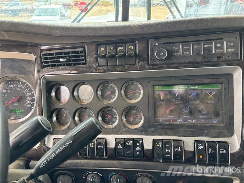 Kenworth C500 6x4 Sleeper Winch Truck Pagalbos kelyje automobiliai