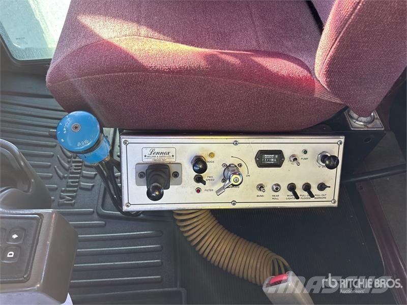 Kenworth C500 6x4 Sleeper Winch Truck Vlečna vozila za tovornjake