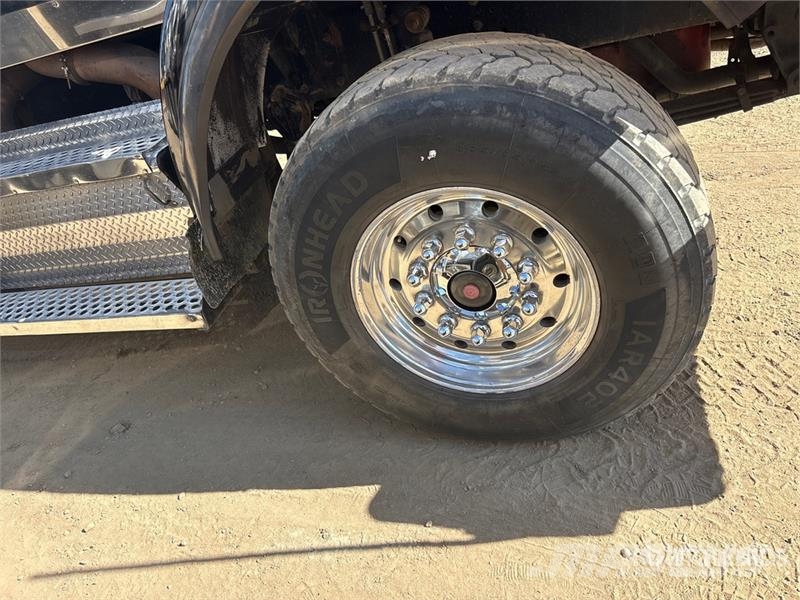 Kenworth C500 6x4 Sleeper Winch Truck Recovery vehicles