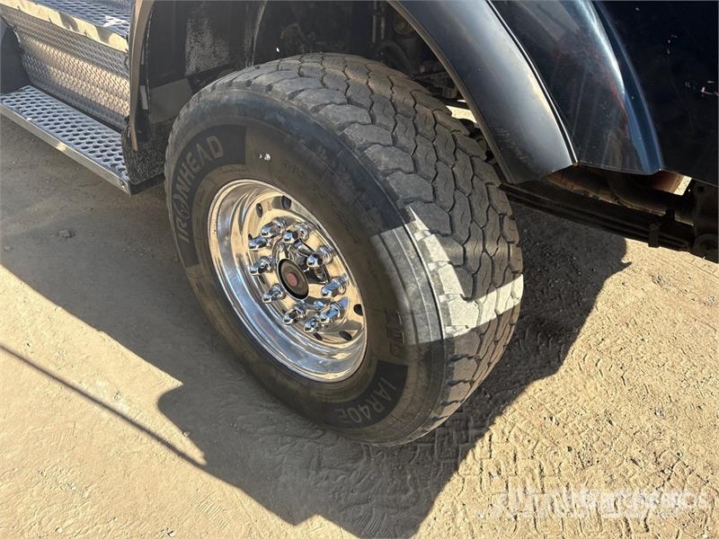 Kenworth C500 6x4 Sleeper Winch Truck Recovery vehicles