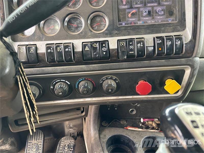Kenworth C500 6x4 Sleeper Winch Truck Pagalbos kelyje automobiliai
