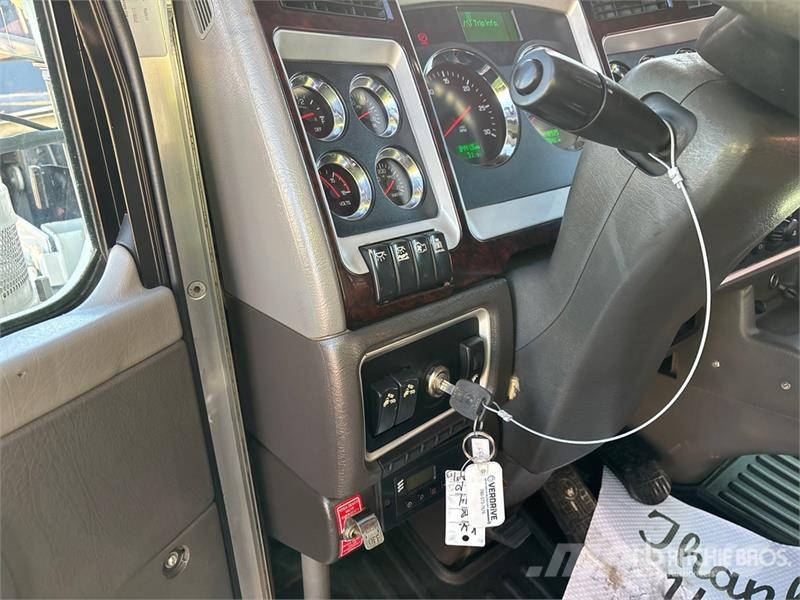 Kenworth C500 6x4 Sleeper Winch Truck Vlečna vozila za tovornjake