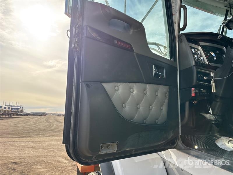 Kenworth C500 6x4 Sleeper Winch Truck Vehículos de reciclaje