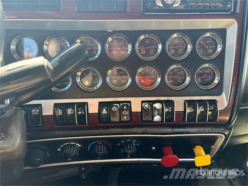 Kenworth C500 6x4 Sleeper Winch Truck Recovery vehicles