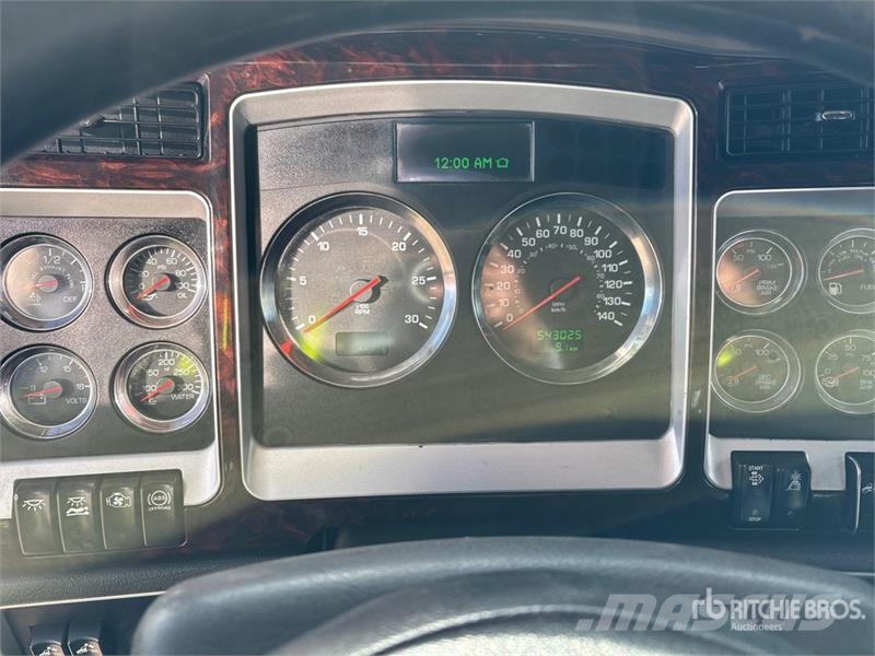 Kenworth C500 6x4 Sleeper Winch Truck Vehículos de reciclaje
