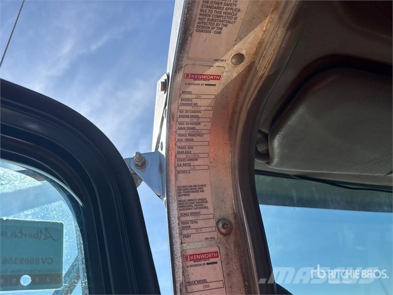 Kenworth C500 6x4 Sleeper Winch Truck Recovery vehicles