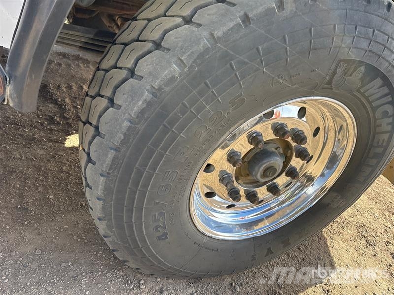 Kenworth C500 6x4 Sleeper Winch Truck Vehículos de reciclaje