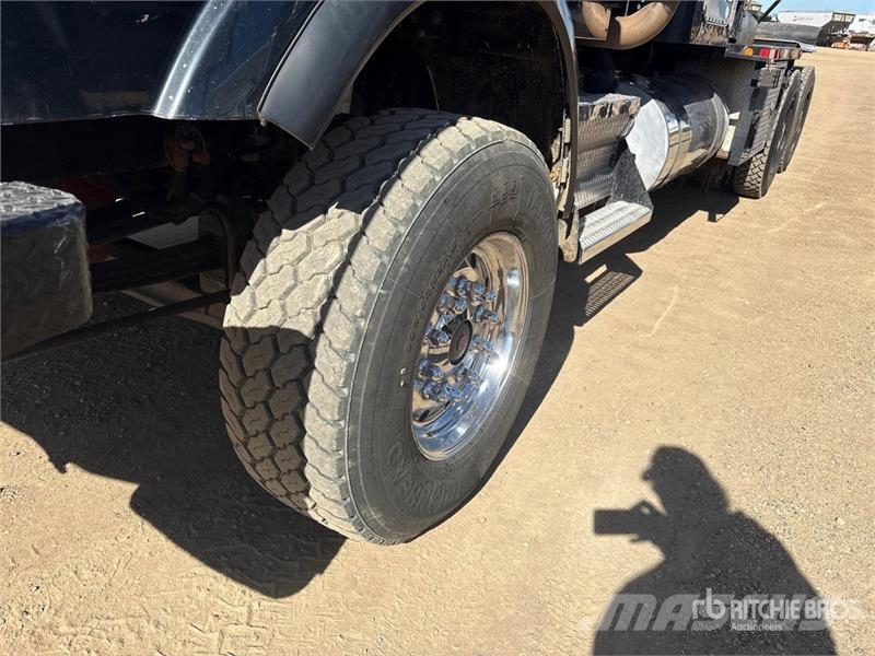 Kenworth C500 6x4 Sleeper Winch Truck Recovery vehicles