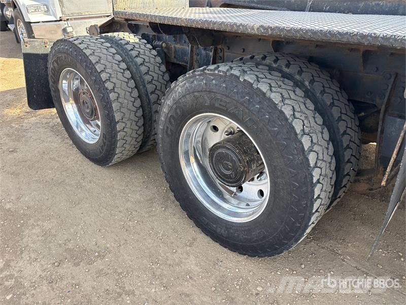 Kenworth C500 6x4 Winch Truck Carroattrezzi