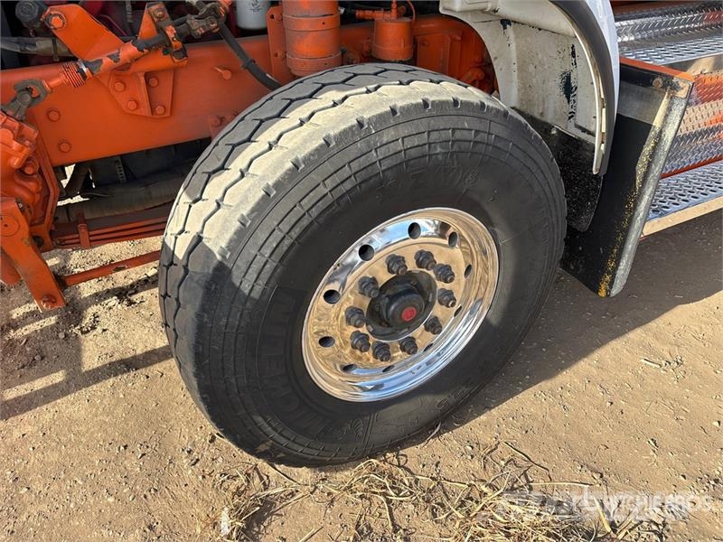 Kenworth C500 8x6 Sleeper Winch Truck Автомобили за пътна помощ