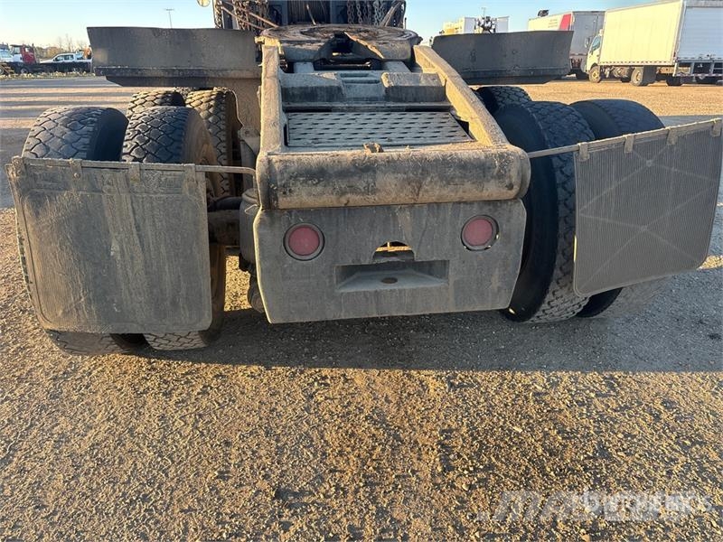 Kenworth C500 8x6 Sleeper Winch Truck Műszaki mentők