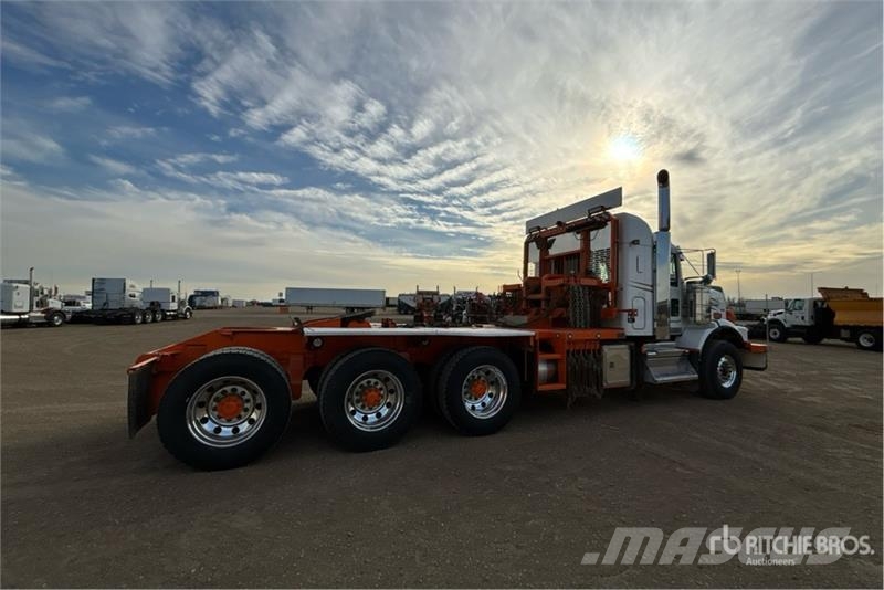 Kenworth C500 8x6 Sleeper Winch Truck Автомобили за пътна помощ