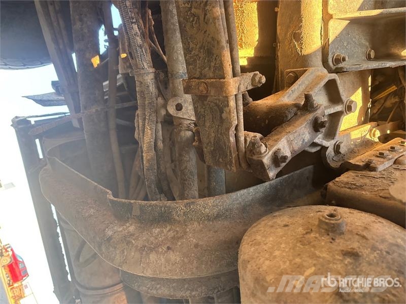 Kenworth C500 8x6 Sleeper Winch Truck Műszaki mentők