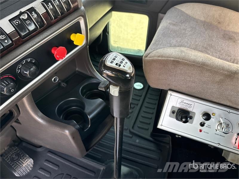Kenworth C500 8x6 Sleeper Winch Truck Автомобили за пътна помощ